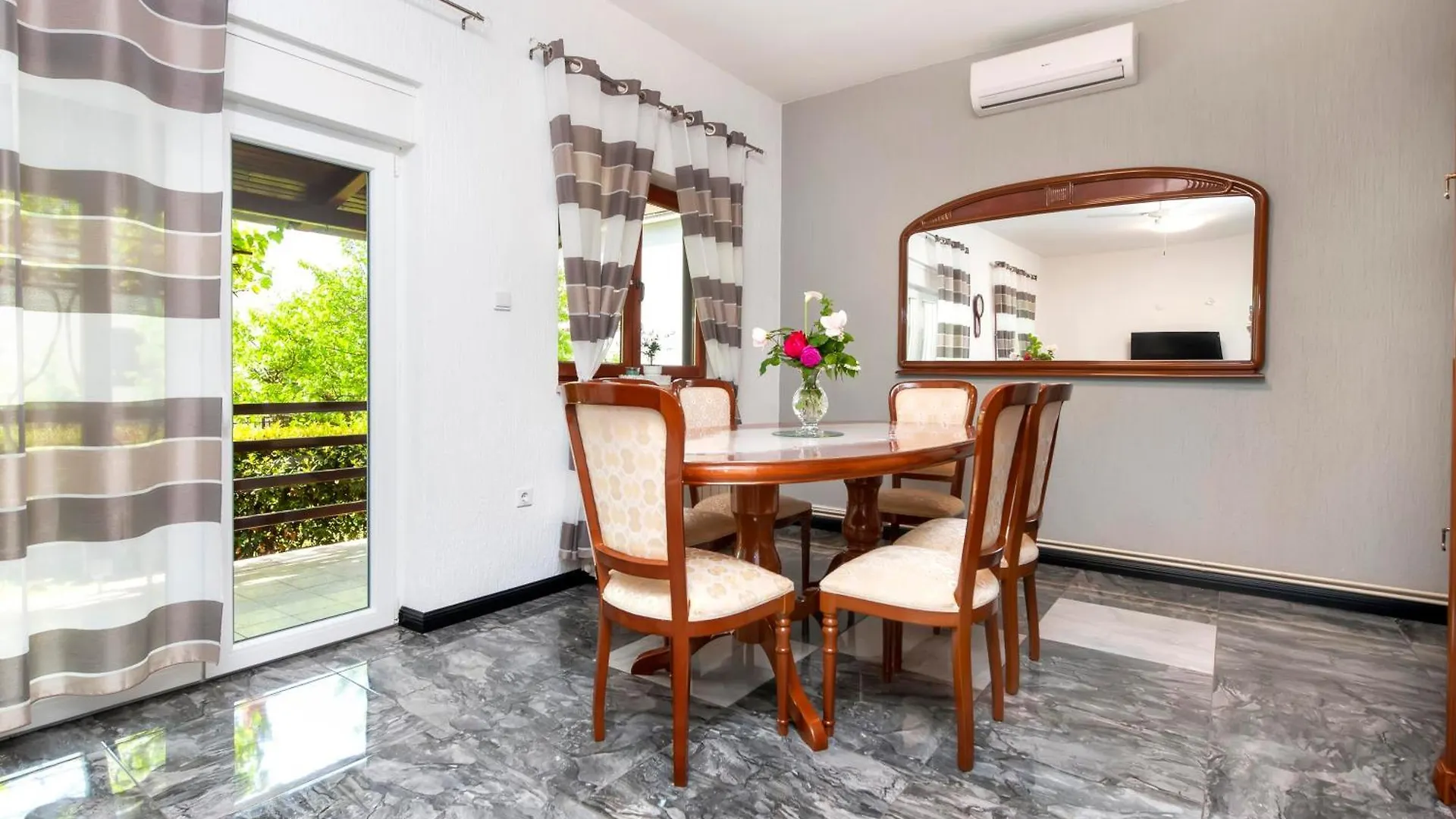 Apartments Sena Rovinj 0*,  Croatia