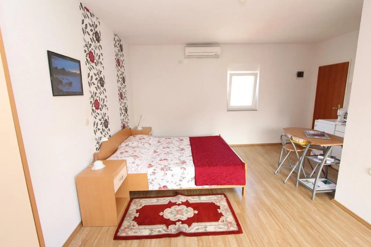 Apartments Sena Rovinj