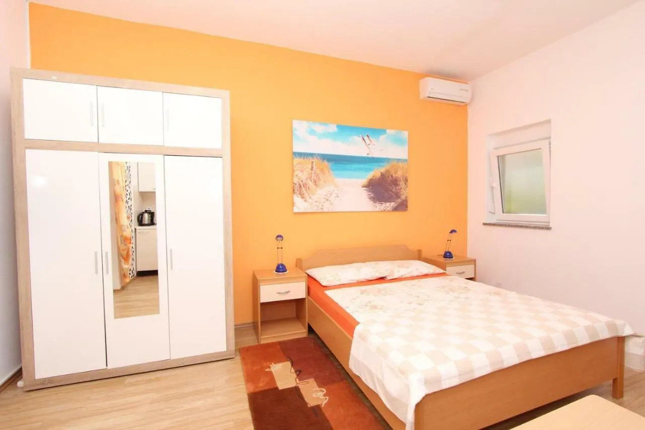 Apartments Sena Rovinj
