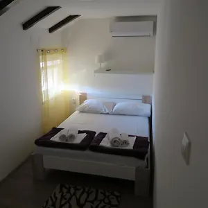  Dom wakacyjny Ljubicic Chorwacja