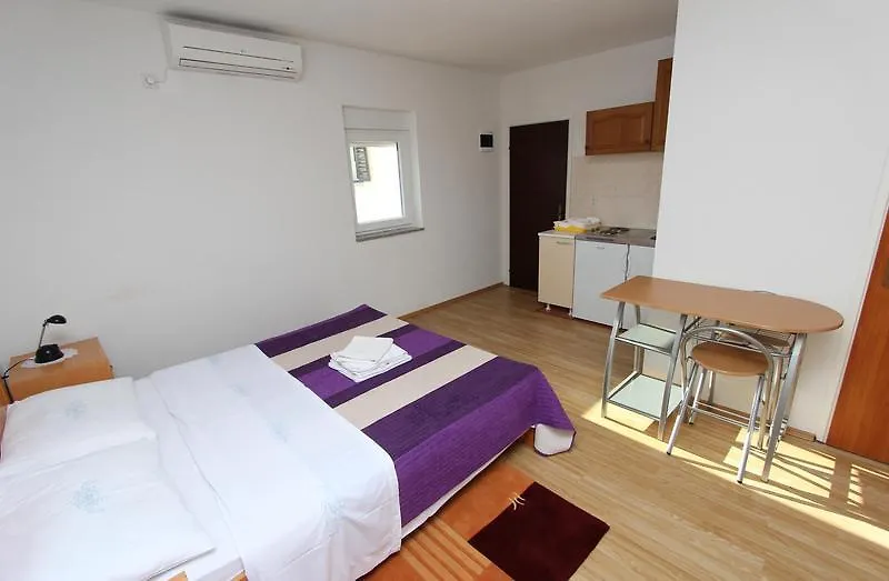 Apartments Sena Croatia